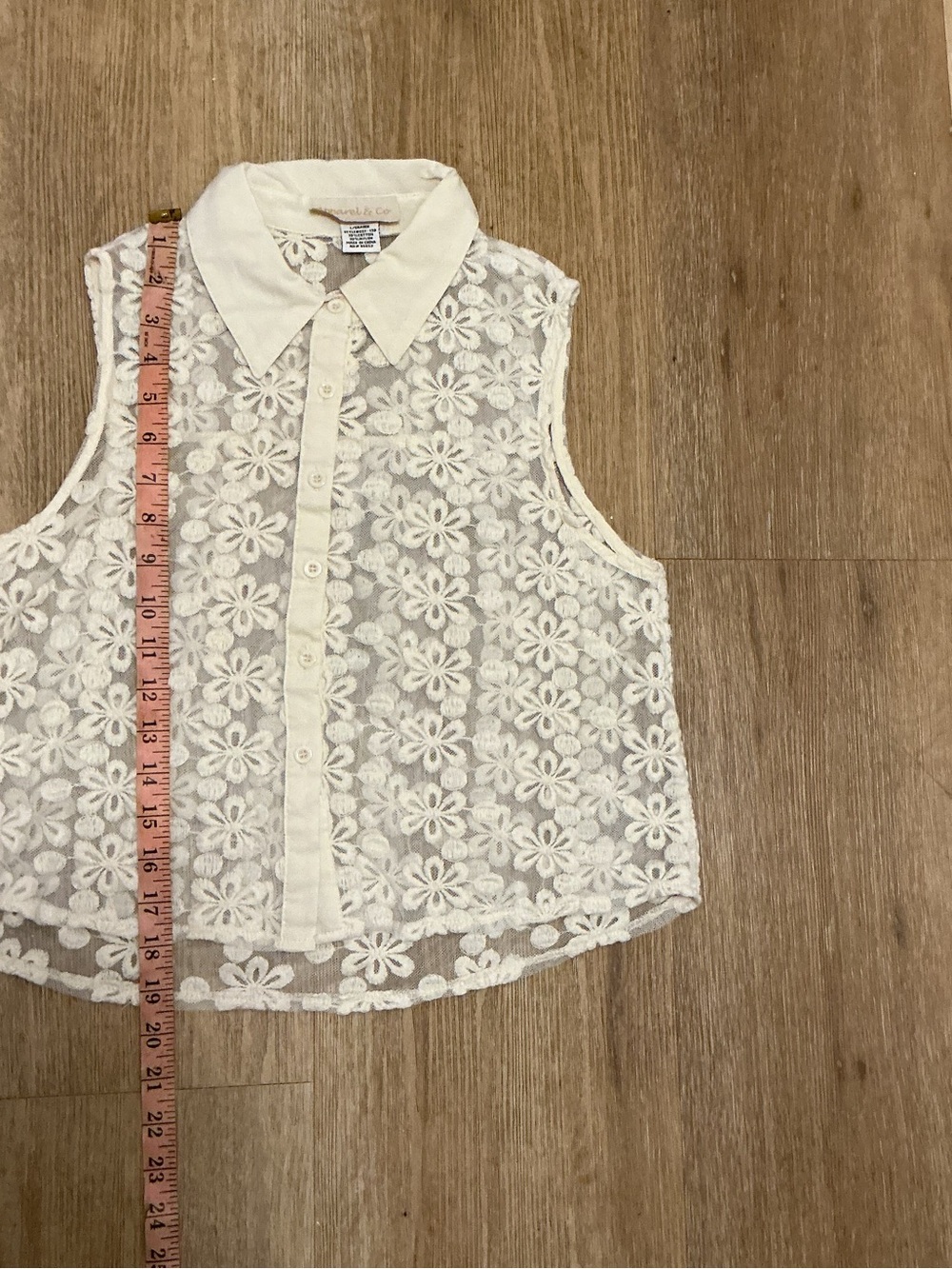 Sleeveless White Floral Lace Button-Down Shirt